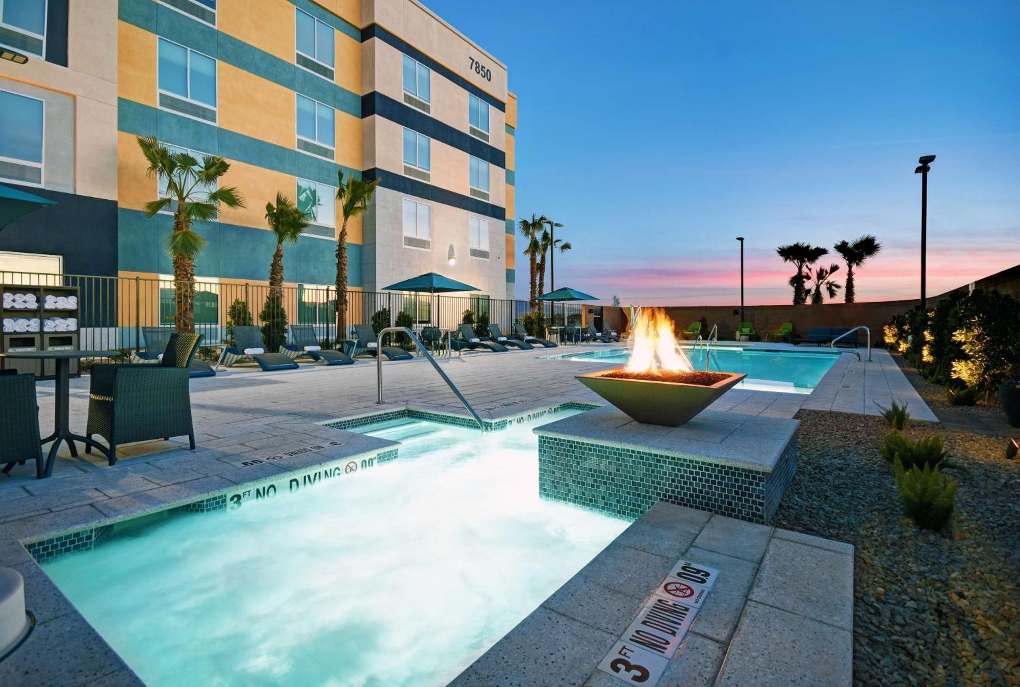 Hampton Inn Las Vegas Strip South, Nv 89123 Exterior foto